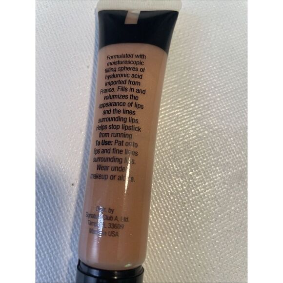 Signature Club A Hyaluronic Targeted Zone Lip Line Fill .75 oz New Sealed Plumps - Picture 2 of 3